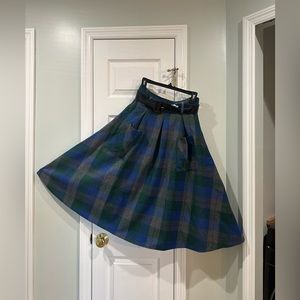 Tailor & Twirl Vintage MIDI Skirt Plaid. Size Small!!